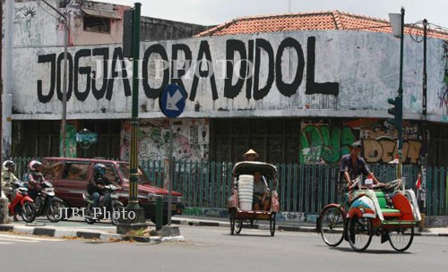 Viral Gambar 'Jogja Ora di DOLL' Berlatar Sampah Ini Cerita Pembuatnya