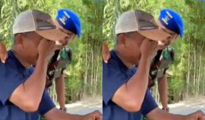 Viral Haru Prajurit TNI Pulang dan Ucapkan Terima Kasih ke Bapaknya yang Seorang Penjual Batagor