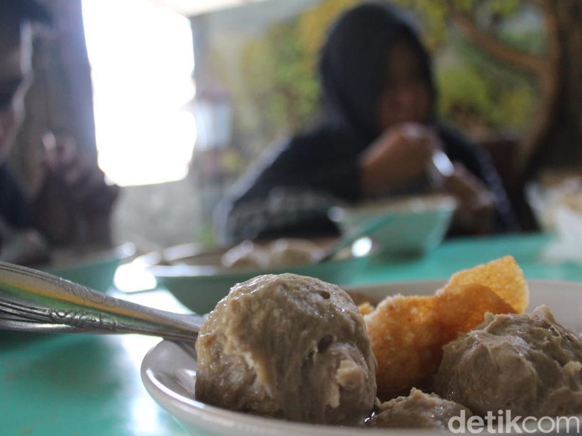 Viral Jangan Minum Es Teh usai Makan Bakso Dokter Gizi Beberkan Faktanya