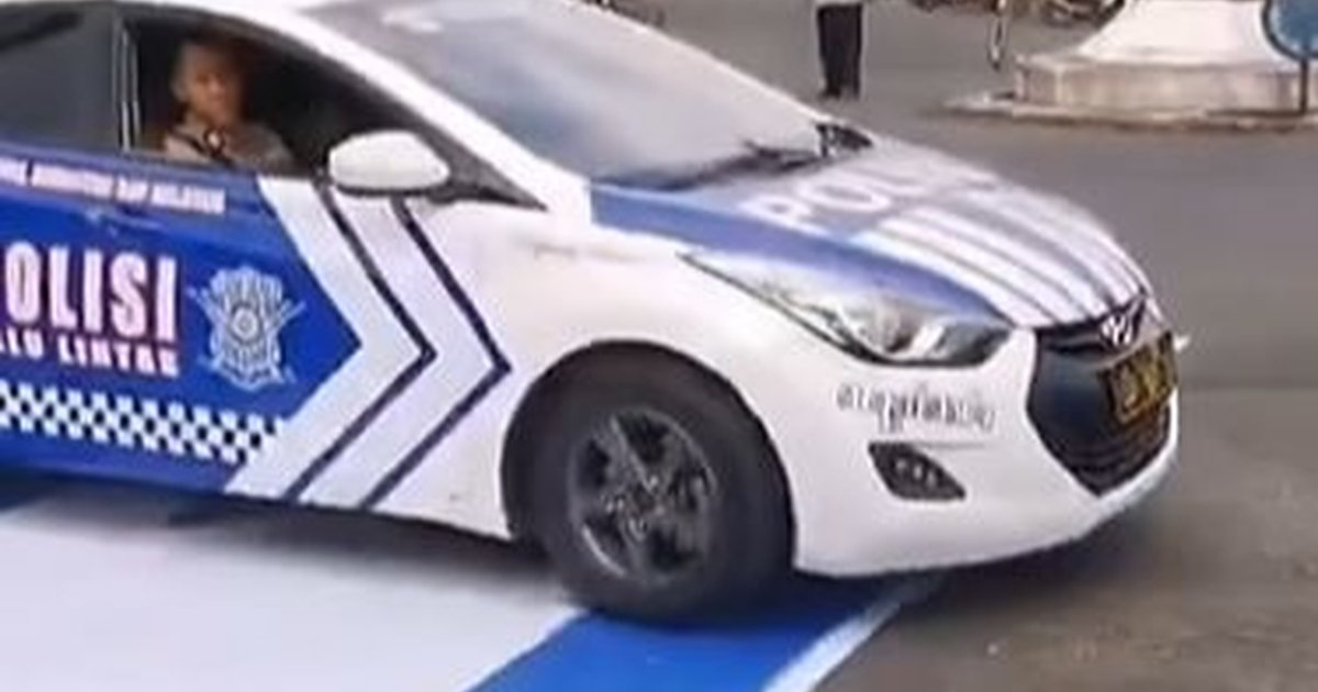 Viral Mobil Patwal Satlantas Lindas Bendera Israel di Banjarnegara