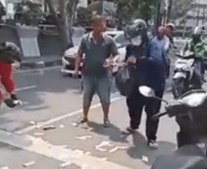 Viral Motor Berasap di Tengah Jalan Diduga Gegara Korsleting