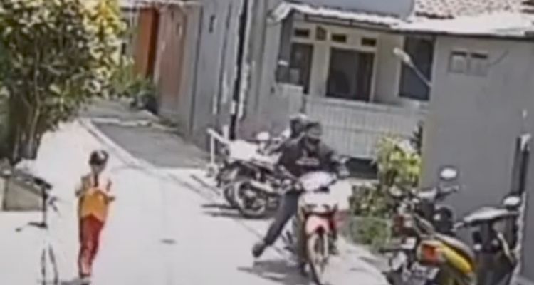 Viral Motor Orang Tua Siswa di Cimahi Raib Saat Jemput Anak Sekolah