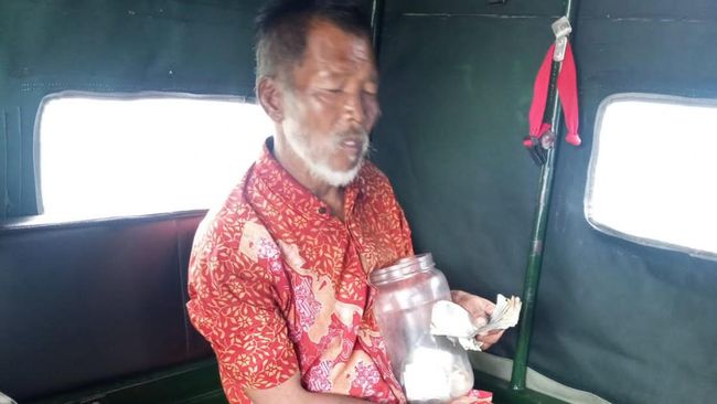 Viral Pengemis Bawa Toples Penuh Uang di Plengkung Gading Diamankan