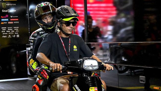 Viral Rossi Jadi 'Ojek' Bezzecchi di MotoGP Austria 2023