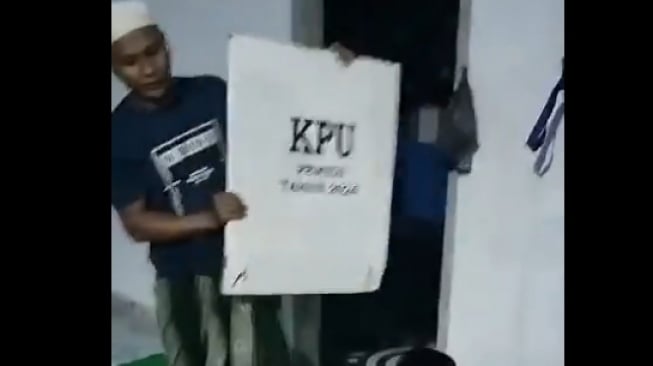 Viral Rumah Ketua KPPS di Madura Mau Dibakar Gegara Surat Suara Sudah Tercoblos