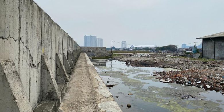 Viral Tanggul Laut Raksasa di Jakarta Utara Bocor Ini Penjelasan Pemprov DKI Jakarta