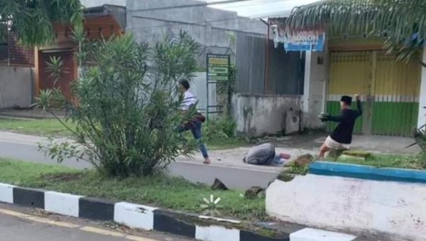 Viral Tiga Remaja Kejar Kejaran Berujung Pembacokan di Dompu