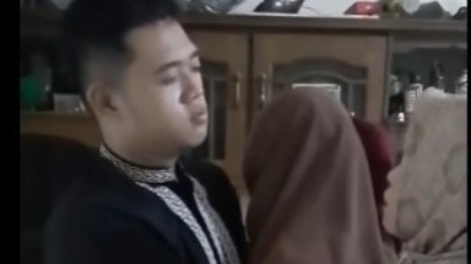 Viral Video Kakak Adik Musuhan 5 Tahun, Netizen: Kalau Sudah Tiada Baru Terasa