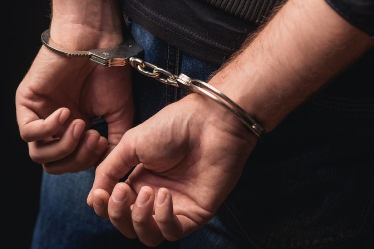 Viral Video Pemotor Berjaket Polisi Ugal ugalan, Ternyata Polisi Gadungan