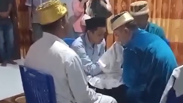 Viral Wali Nikah Pukul Pengantin Pria di Ternate usai Prosesi Ijab Kabul, Begini Kronologinya